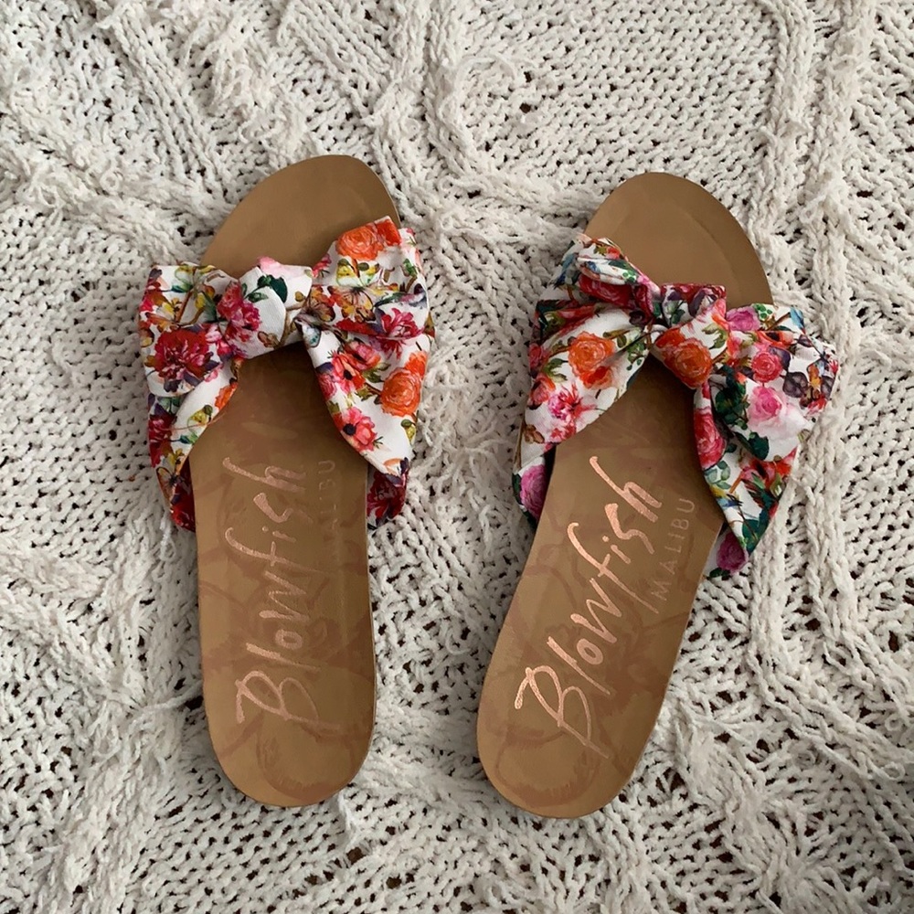 Flower sandals